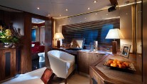 Sunseeker Predator 92 Sport - Owners Stateroom -